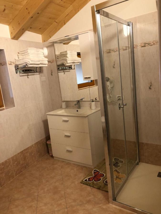 B&B Butterfly Bresimo Bagian luar foto