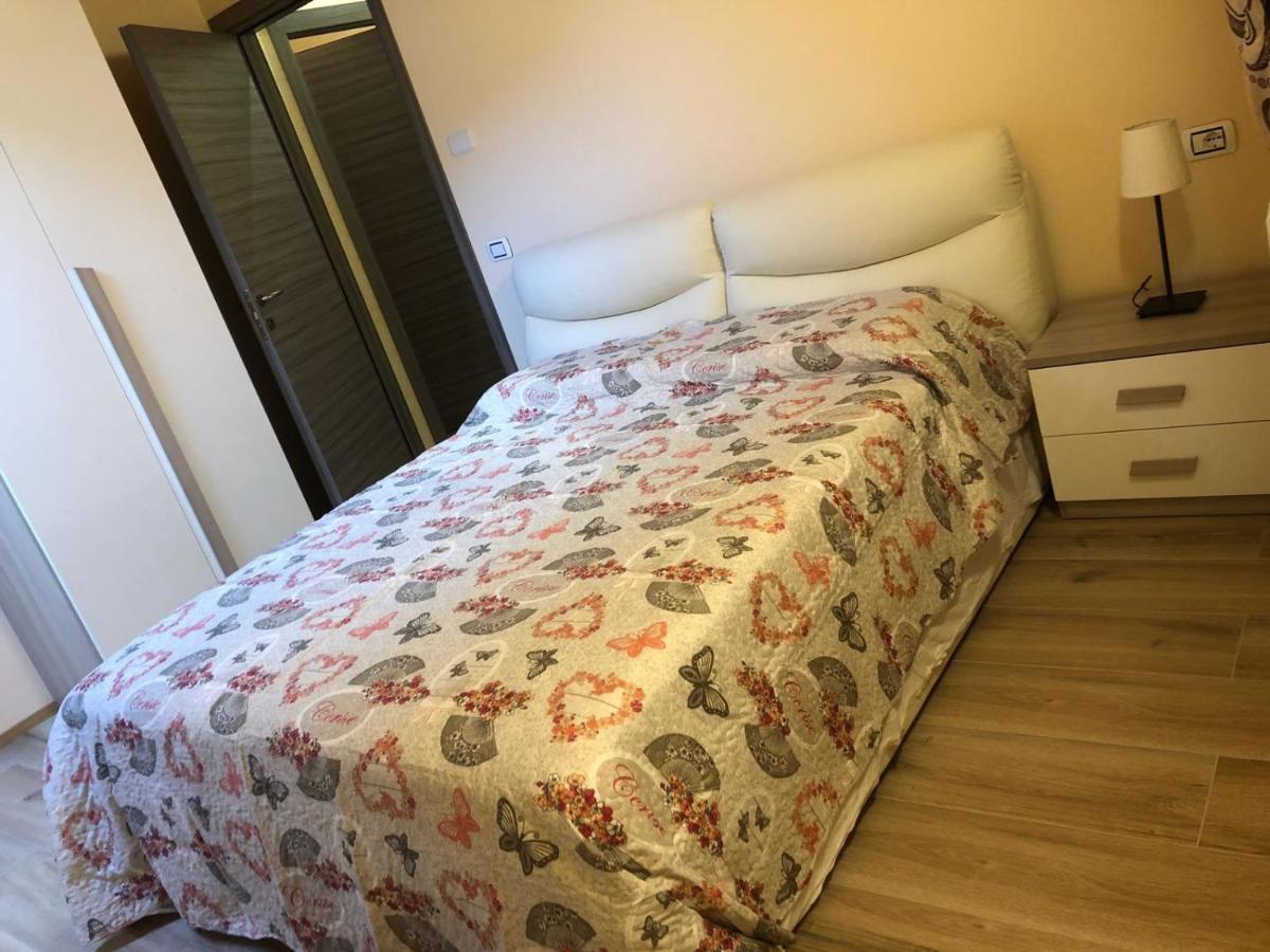 B&B Butterfly Bresimo Bagian luar foto